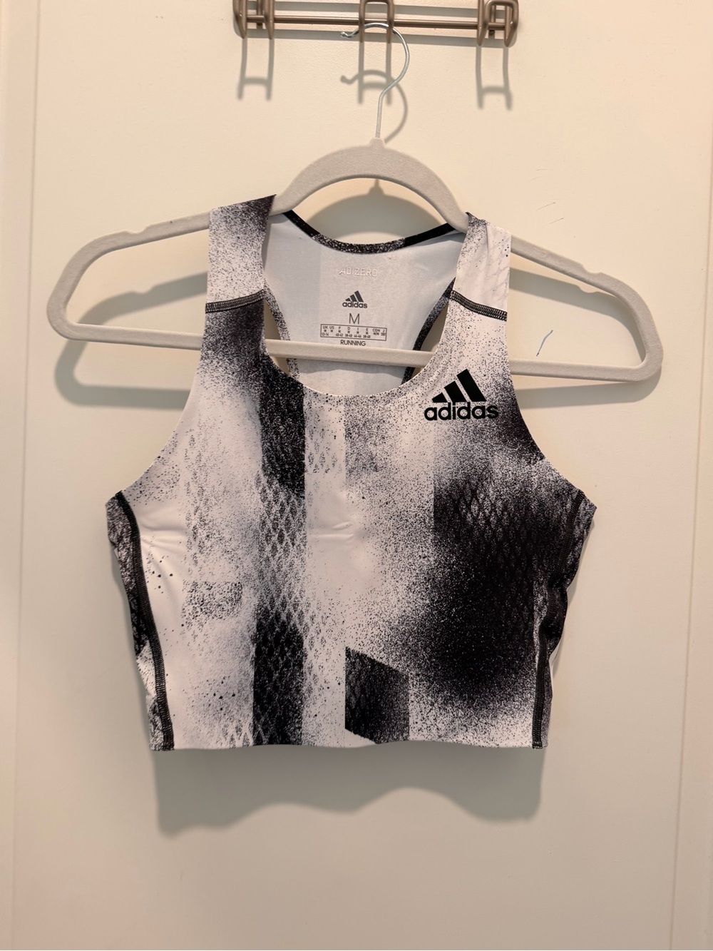 Adidas Adizero Running
Tank Top Black White Pattern
Size M